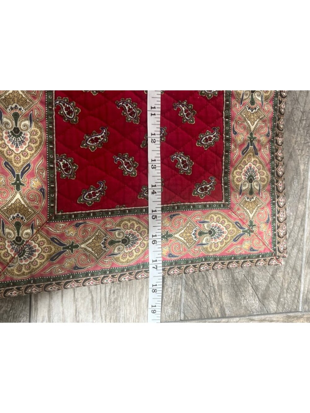Vintage Vera Bradley Red Paisley Quilted Placemat set of 2 - Picture 7 of 8